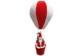 Deko Santa im Heissluftballon  rot und weiss  mit Geschenk und  Weihnachtsbaum