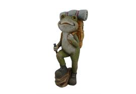 Frosch stehend mit Rucksack  aus Polyresin  Farbe: Grün/Grau  L:12cm B:12cm H:30cm