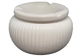Sturmaschenbecher Weiss  matt mit Rillen aus Keramik  12.5 x12.5 x7.8cm